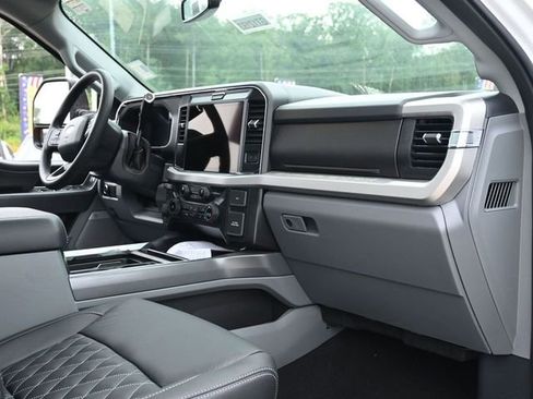 New 2025 Ford F250 XLT w/ Black Appearance Package image 68