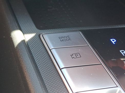 Certified 2023 Hyundai Elantra SEL w/ Convenience Package FWD image 25
