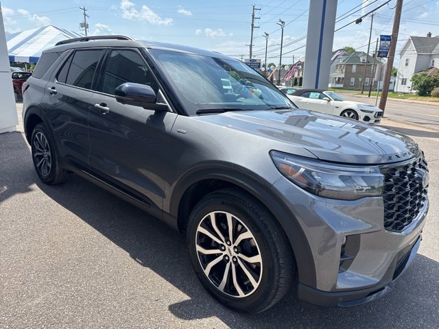 New 2026 Ford Explorer ST-Line AWD/4WD image 4