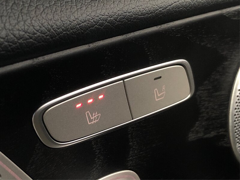 Used 2018 Mercedes-Benz E 300 image 27