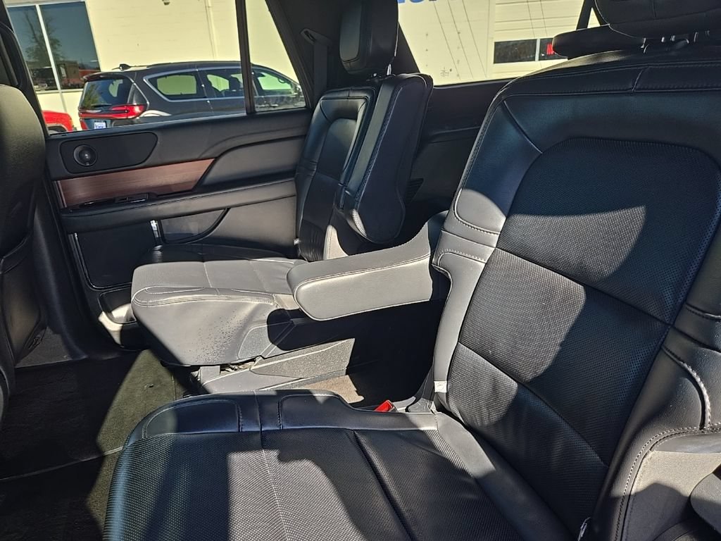 Used 2024 Lincoln Navigator L 4WD image 25