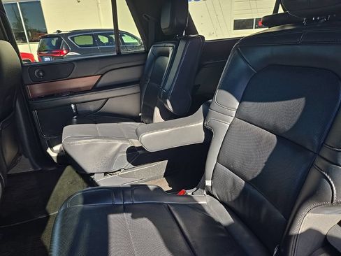 Used 2024 Lincoln Navigator L 4WD image 25