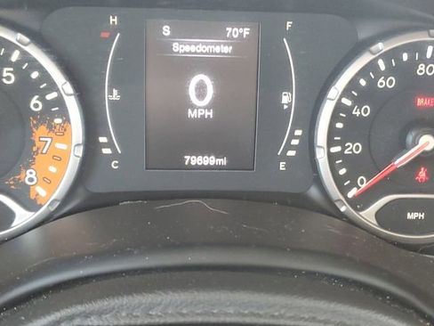 Used 2015 Jeep Renegade Latitude AWD/4WD image 26