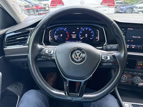 Used 2019 Volkswagen Jetta SEL Premium image 20