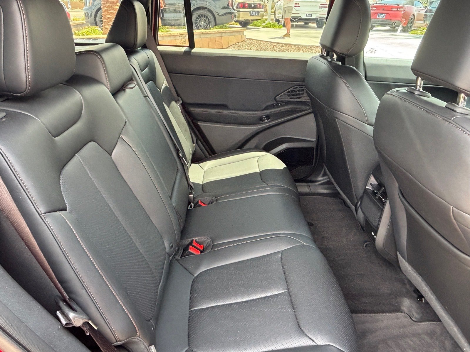 Used 2026 Jeep Cherokee Limited AWD/4WD image 29