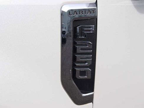 Certified 2020 Ford F250 Lariat w/ Lariat Ultimate Package image 12