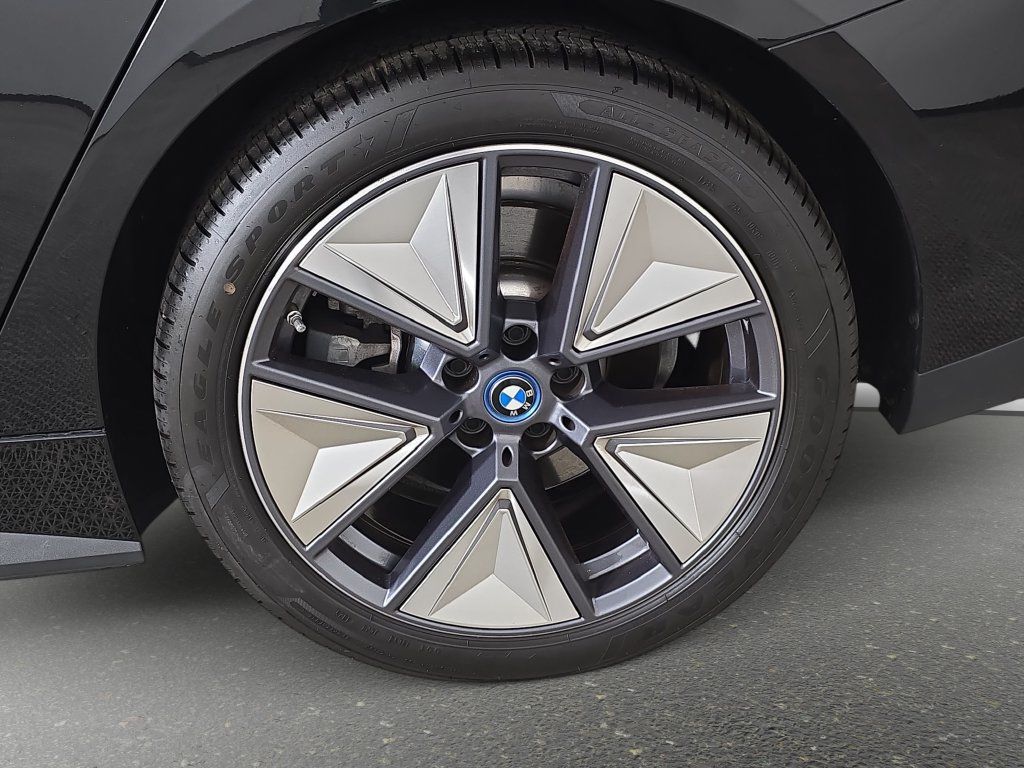Certified 2024 BMW i4 eDrive35 w/ Premium Package RWD image 35