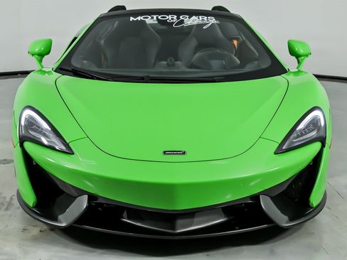 Used 2018 McLaren 570S Spider image 5