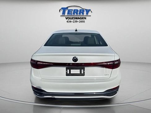 New 2026 Volkswagen Jetta SEL image 3