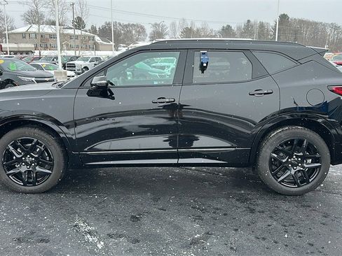 Certified 2025 Chevrolet Blazer RS w/ Driver Confidence II Package image 4