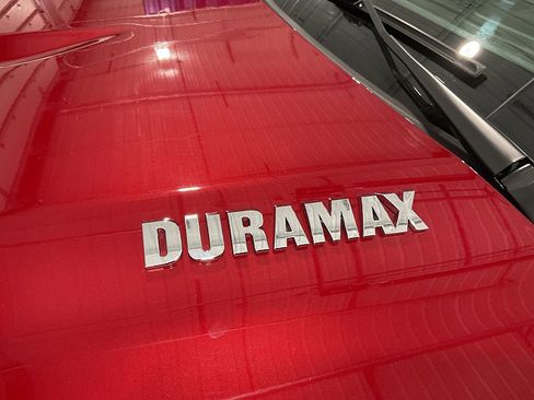 Used 2023 Chevrolet Silverado 1500 High Country w/ High Country Premium Package image 11