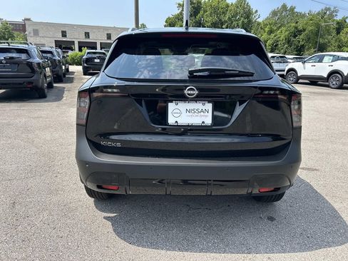 New 2026 Nissan Kicks SV w/ SV Premium Package FWD image 6
