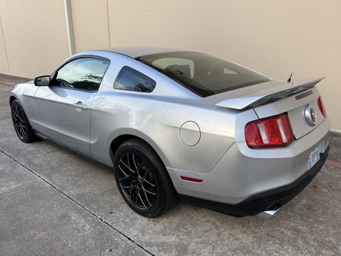 Used 2012 Ford Mustang Coupe RWD image 5