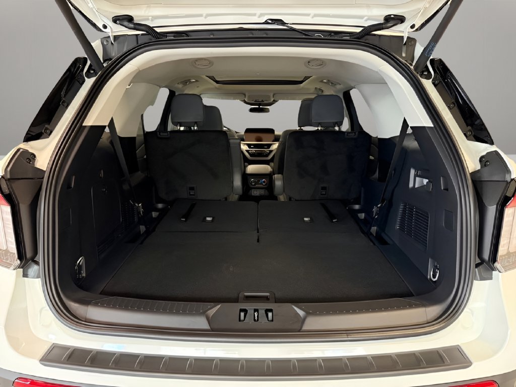 New 2026 Ford Explorer Active w/ Active Comfort Package AWD/4WD image 11