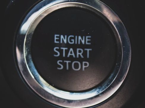 Used 2015 Toyota Camry XLE FWD image 6