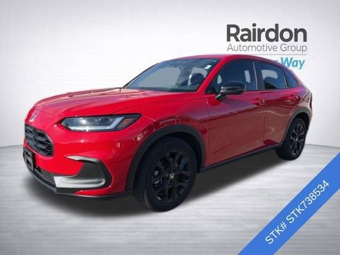 Used 2023 Honda HR-V Sport image 3