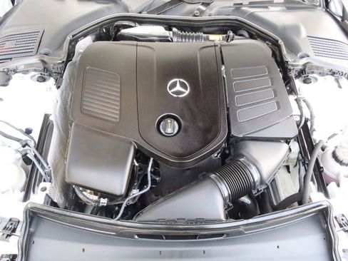 Certified 2024 Mercedes-Benz C 300 4MATIC Sedan image 31