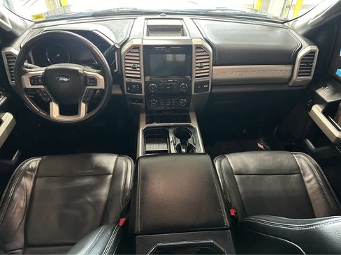 Certified 2017 Ford F350 Lariat w/ Chrome Package image 11