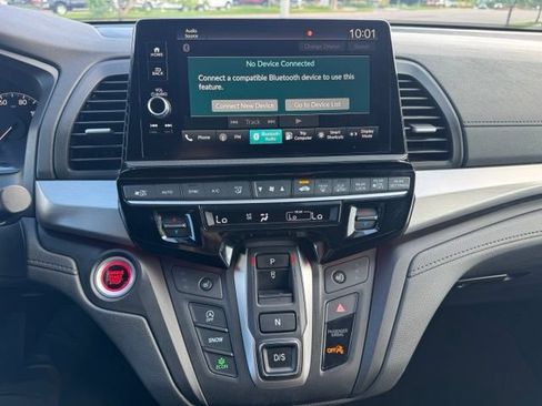 Used 2025 Honda Odyssey Sport-L image 18