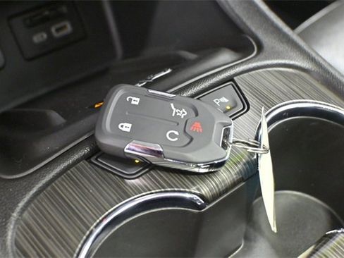 Used 2022 GMC Acadia SLT w/ Technology Package image 30