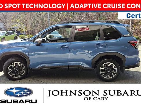 Used 2025 Subaru Forester Premium w/ Protection Package image 5