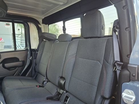 New 2026 Jeep Gladiator Rubicon image 25