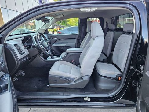 Used 2015 Chevrolet Colorado LT w/ LT Convenience Package AWD/4WD image 15