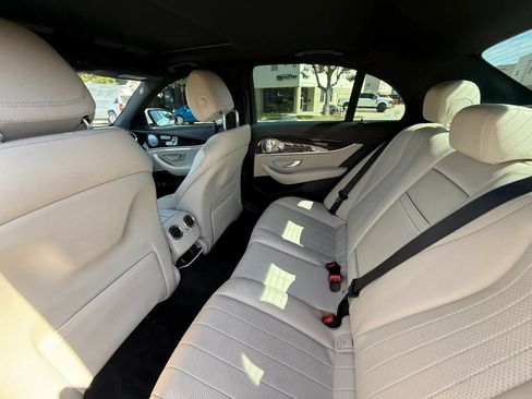 Used 2020 Mercedes-Benz E 350 Sedan image 16