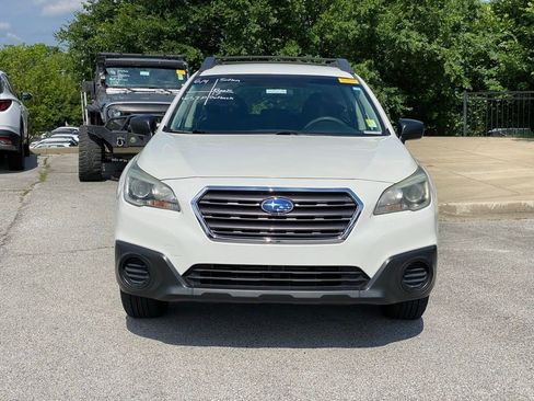 Used 2017 Subaru Outback 2.5i AWD/4WD image 2