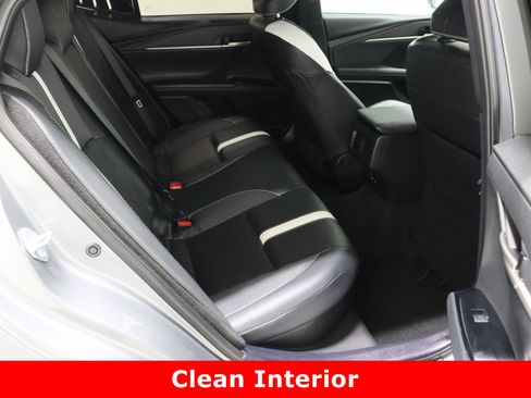 Used 2025 Toyota Camry SE image 34