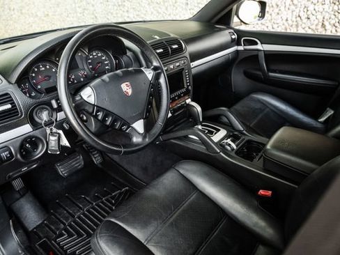 Used 2008 Porsche Cayenne AWD/4WD image 2