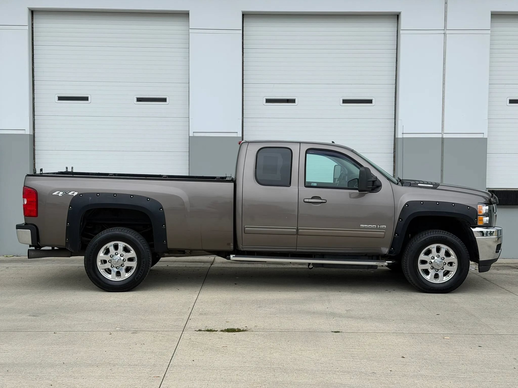 Used 2013 Chevrolet Silverado 3500 LTZ w/ LTZ Plus Package AWD/4WD image 6