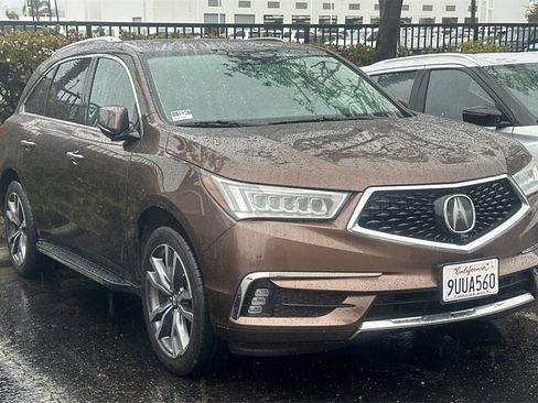 Used 2019 Acura MDX FWD w/ Advance & Entertainment image 2