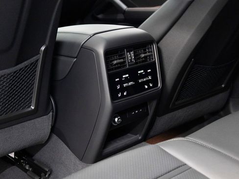 New 2025 Porsche Cayenne S AWD/4WD image 26