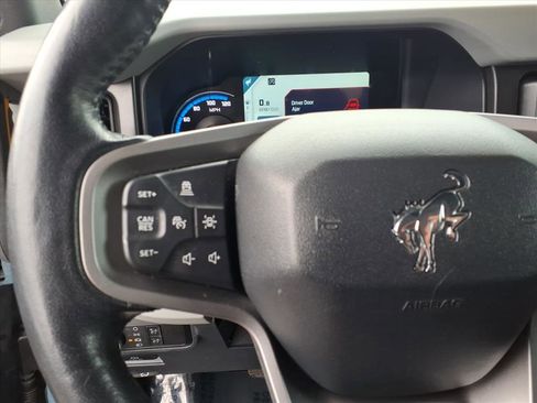 Used 2021 Ford Bronco Badlands image 22