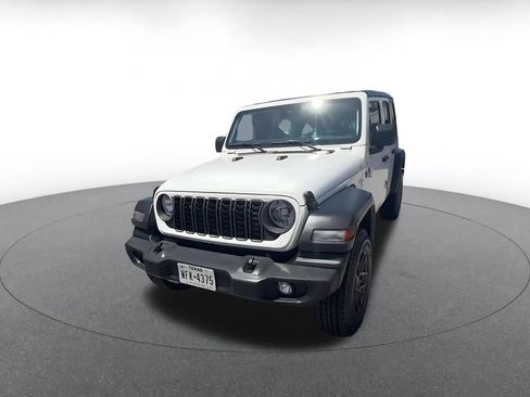 Used 2025 Jeep Wrangler Unlimited Sport AWD/4WD image 5