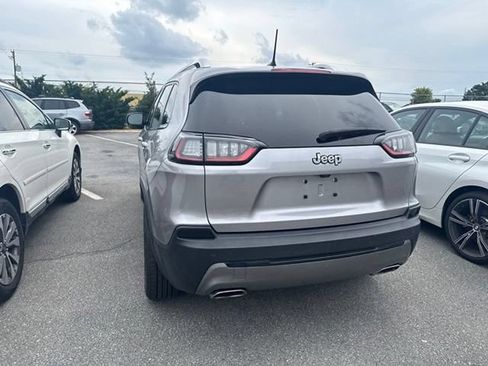 Used 2019 Jeep Cherokee Limited AWD/4WD image 8