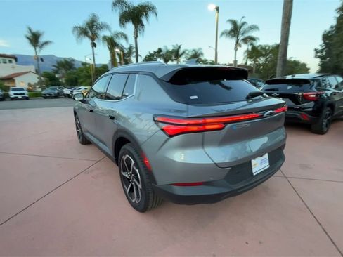 New 2026 Chevrolet Equinox EV LT image 6