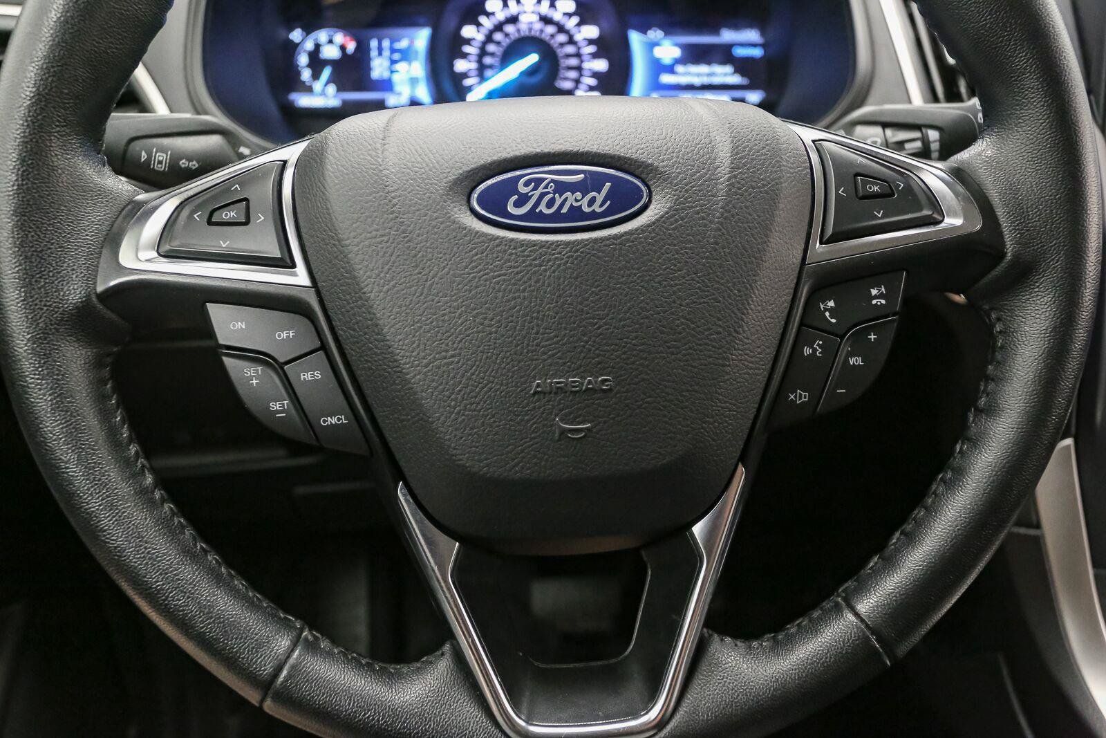 Used 2024 Ford Edge SEL AWD/4WD image 29
