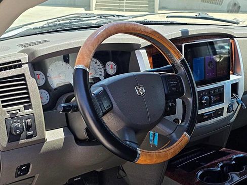 Used 2009 Dodge Ram 2500 Truck Laramie image 17