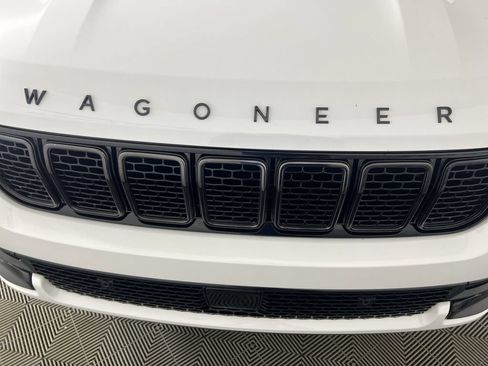 Used 2023 Jeep Wagoneer Series II AWD/4WD image 32