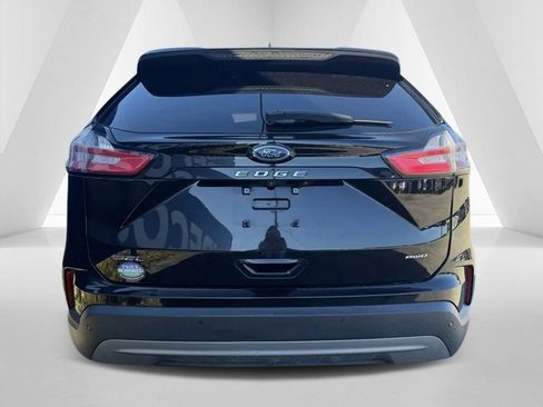 Used 2021 Ford Edge SEL image 6