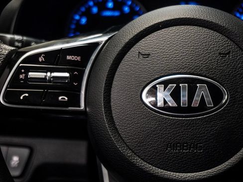 Used 2021 Kia Forte LXS FWD image 14