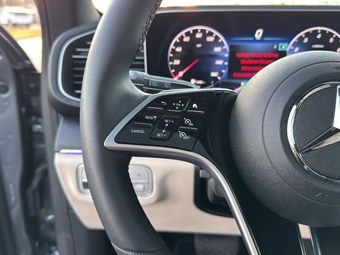 Used 2024 Mercedes-Benz GLE 350 4MATIC image 18