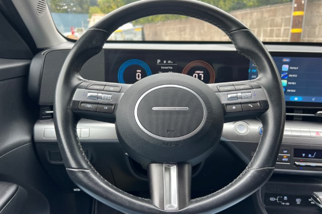 Used 2025 Hyundai Kona SEL FWD image 28
