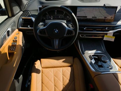 New 2026 BMW X7 xDrive40i w/ M Sport Package image 18