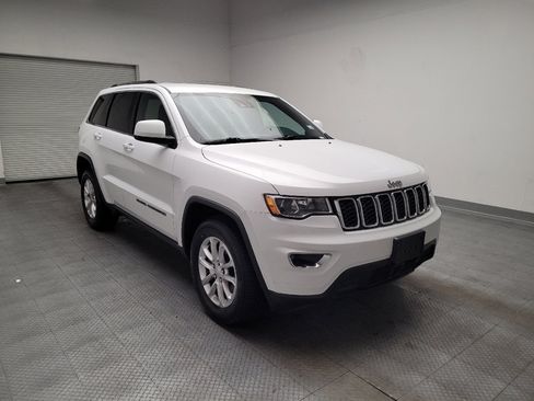 Used 2021 Jeep Grand Cherokee Laredo image 13
