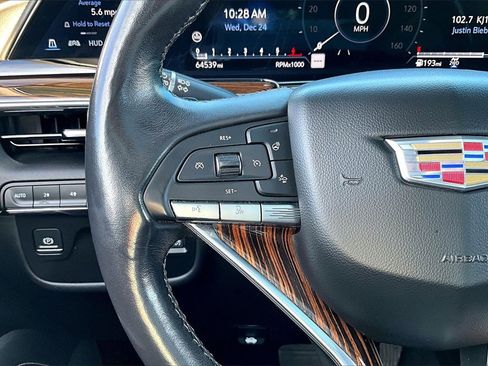 Used 2021 Cadillac Escalade Premium Luxury image 20