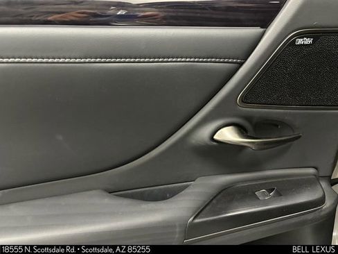 Used 2021 Lexus ES 300h w/ Accessory Package FWD image 21