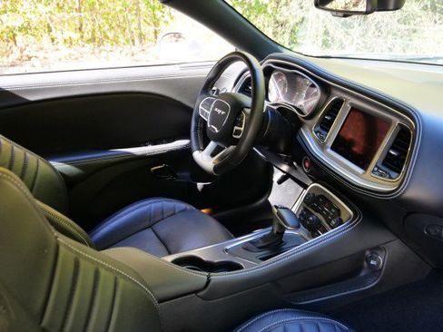 Used 2022 Dodge Challenger SRT Hellcat image 38